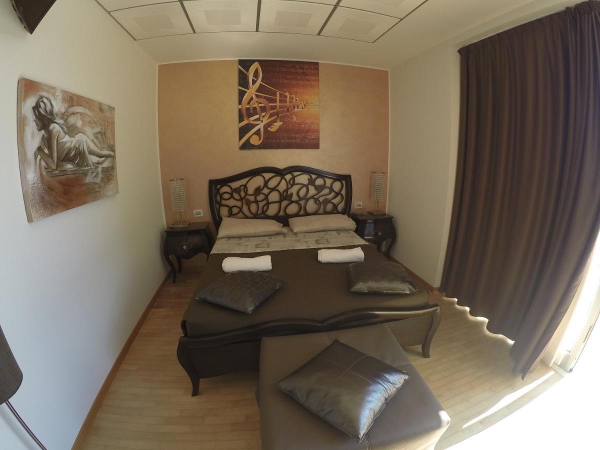 Villa Imago Roseto Degli Abruzzi Habitación foto